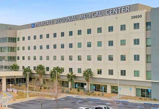 Palmdale Regional Medical Center building